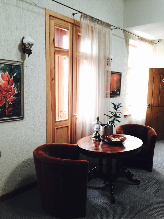 Hotel Vilhelmine Liepāja Buitenkant foto